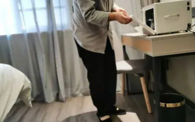 Homeinn·neo(Shiyan Wuyan Pedestrian Street Hong Kong City)