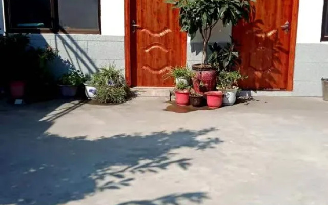 Lushan Farmyard Hotel