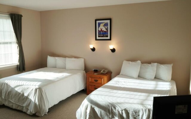 Woodbound Inn