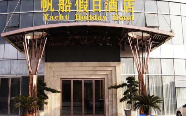 Yacht Holiday Hotel