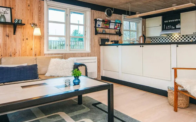 Cozy Cottage by the Sea-by Traum