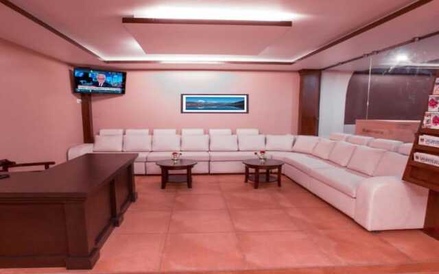 MeroStay 232 Hotel City Park