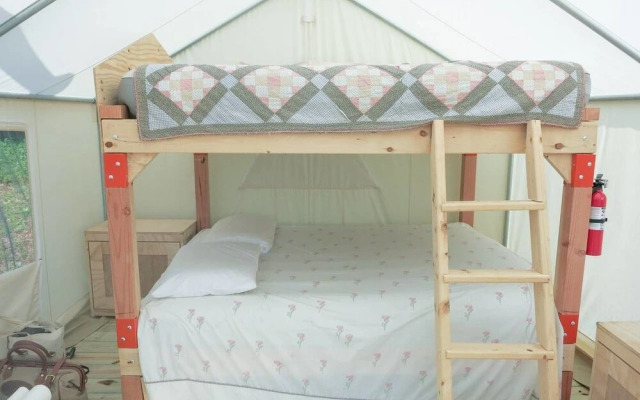 Tentrr - Eagle Mountain Eyrie