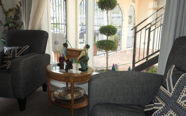 Art Deco Apartment