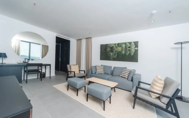 Boutique Hotel Shell