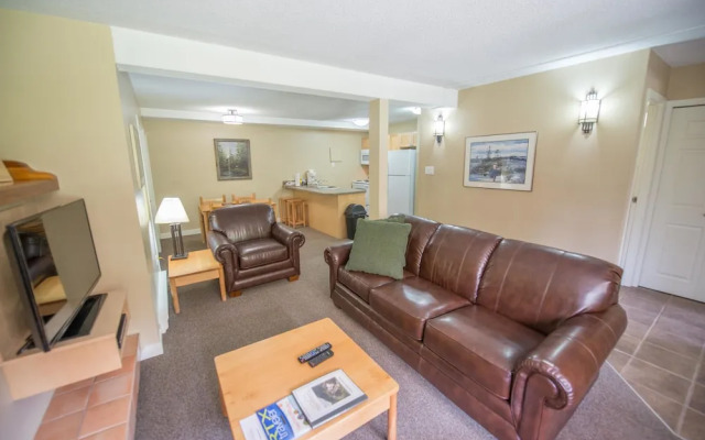 Panorama Vacation Retreat at Horsethief Lodge