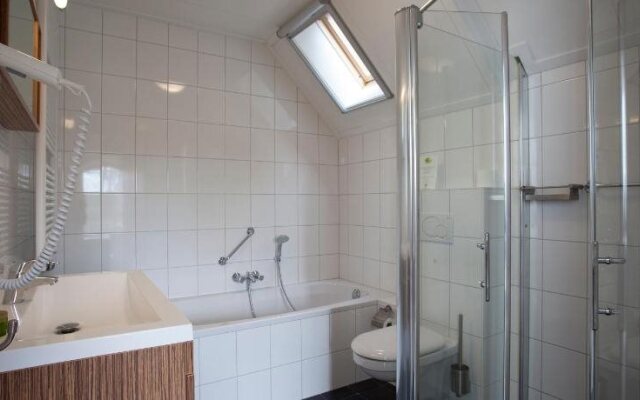 Logis Hotel De Tuinkamer