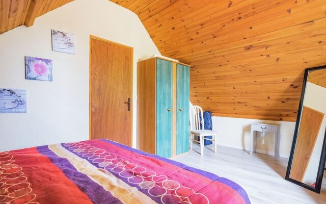 Modern Holiday Home in Marquay with a Private Swimming Pool