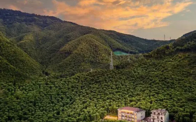 Xianbu Tingxia Villa