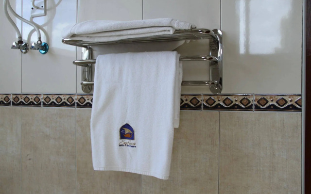 Safina Hotel & Apartments
