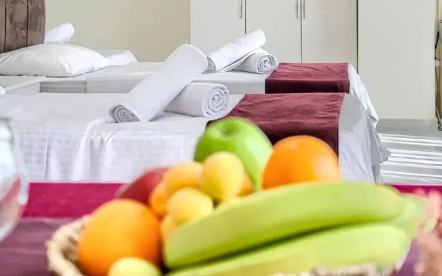Yeniciftlik Otel