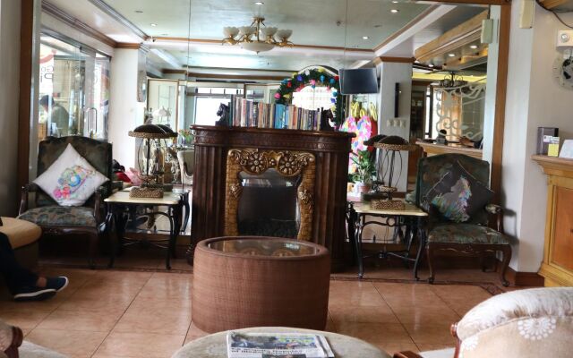 Golden Pine Hotel