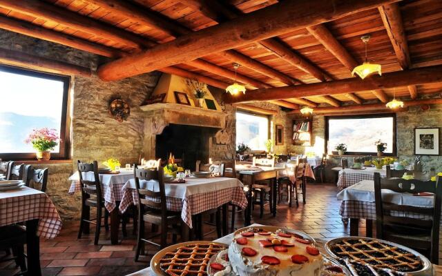 Agriturismo Del Cimone - La Palazza