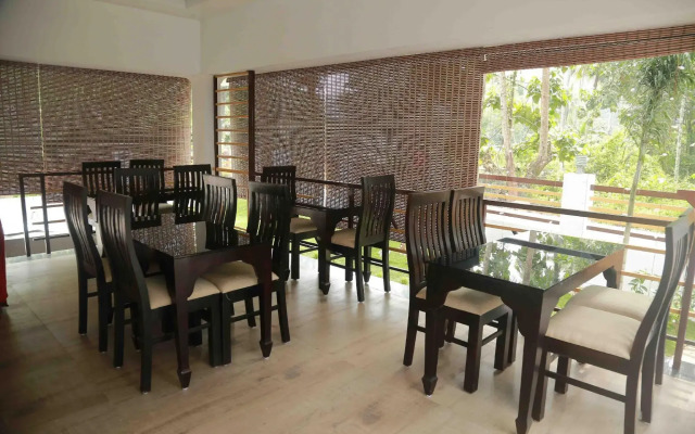 Athirapilly Clirind Resort