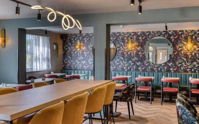 Premier Inn Newcastle - Holystone