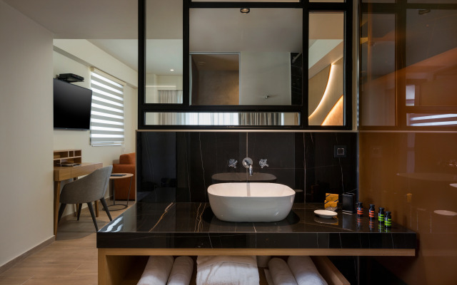 Hyperion City Hotel