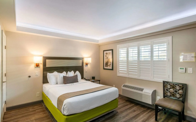 Inn at 50 at Long Beach Convention Center