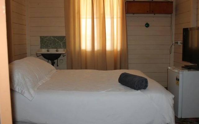 Carlon's Hotel