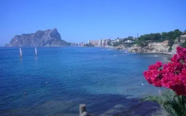 Apartment with garden, pool in Benissa