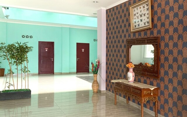 Urbanview Hotel Niraz Syariah Banjarmasin by RedDoorz
