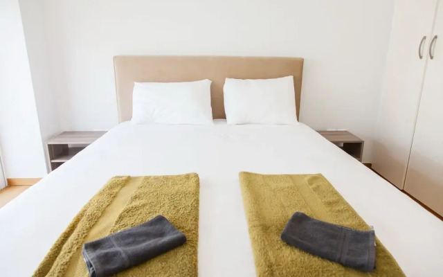 Lovely Apartment in Rafina