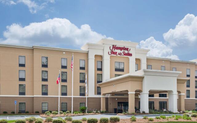 Hampton Inn & Suites Savannah-Airport