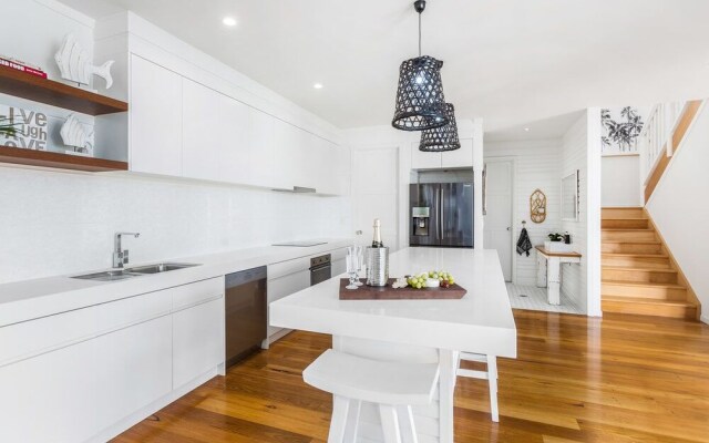 Salt Beach House 22