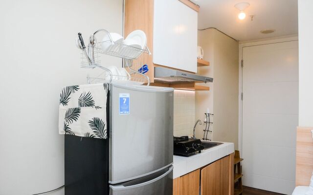 Relaxing Studio at Springlake Summarecon Bekasi Apartment