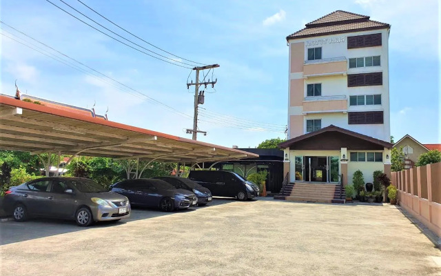 OYO 660 Taevaraj Place