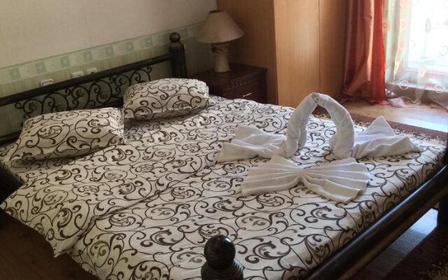 National Hotel