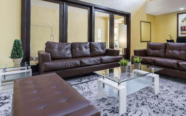 Boca Suites Deerfield Beach, SureStay Collection by BW