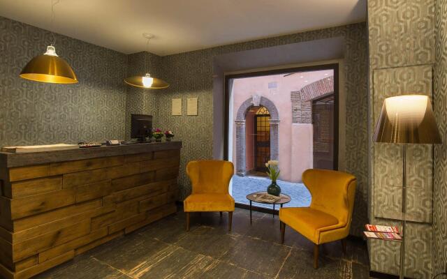 Navona Essence Hotel