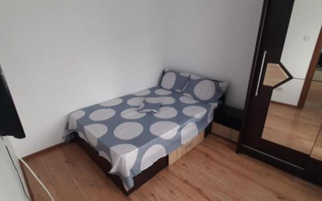 Apartament Gabi Strada Rozelor Etaj 2