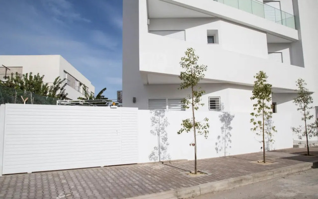 Bright apt w Breakfast 5mn From Carthage Sidibou