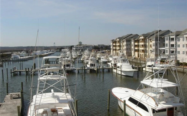 Gulfstream Village 111 3 Br condo by RedAwning