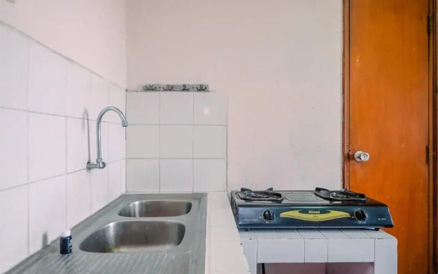 Spacious and Strategic 3BR Kondominium Juanda Apartment