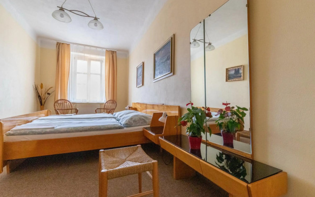 Hostel Dakura
