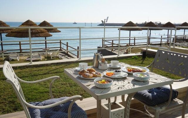 Al Kout Beach Hotel