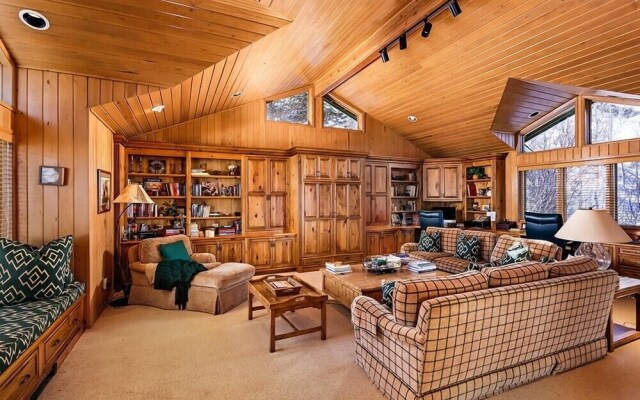 Snowmass Home with Hot Tub, Decks & Mountain Views - 921 by RedAwning