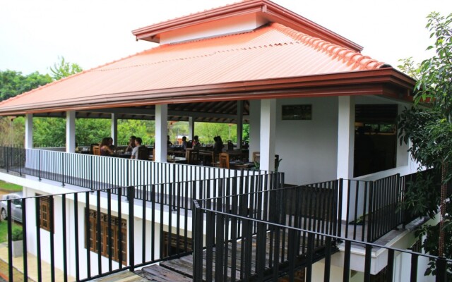Hotel Freedom Village