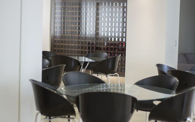 Venice Park Hplus Long Stay