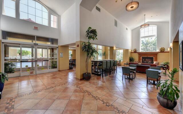 Holiday Inn Express Hotel & Suites Manteca by IHG