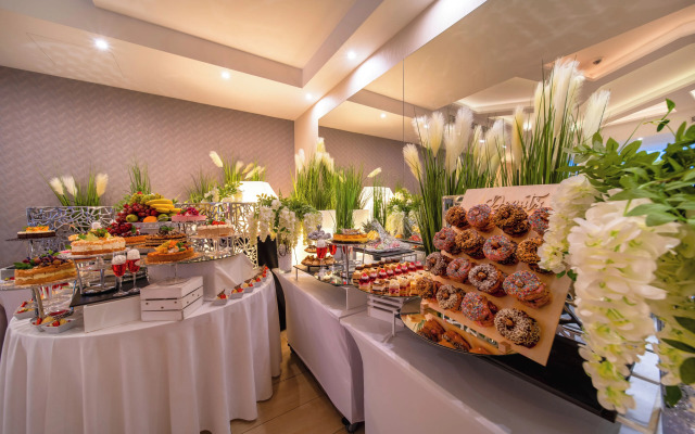 Отель Green Garden