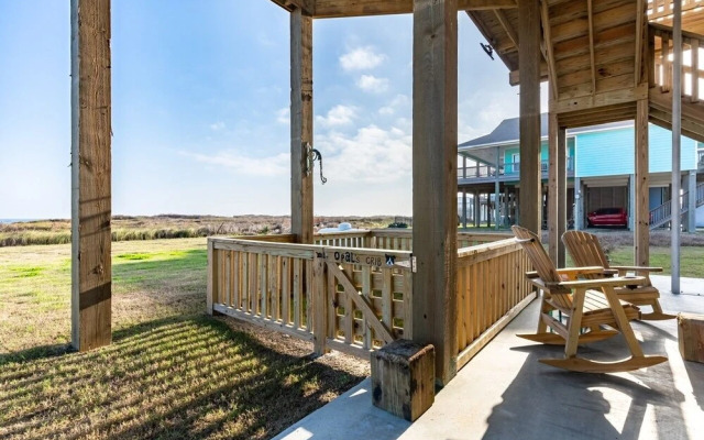 Perfectly Happy 4 Bedroom Home