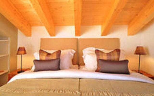 Lavish Holiday Home in Heremence With Balcony