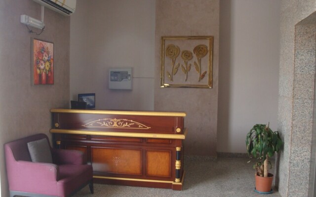 Awali Rose Hotel Suites