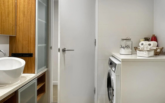 CBD Penthouse View Apartment