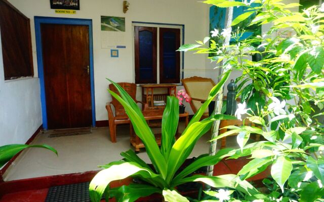 Star Rest Beach Hotel Arugambay