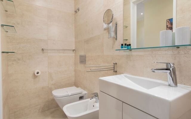 Spacious Graça River View Apartment