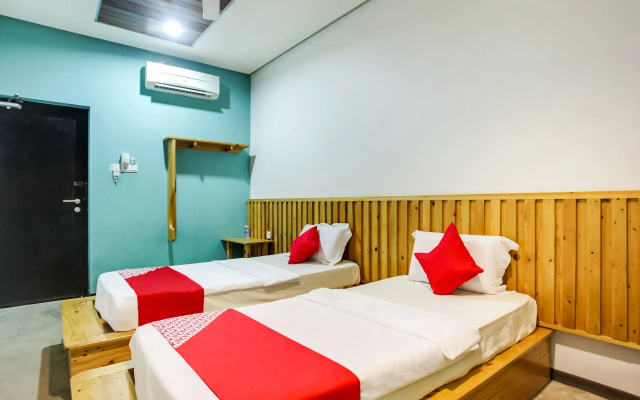 OYO 89454 Hotel Pavilion Inn